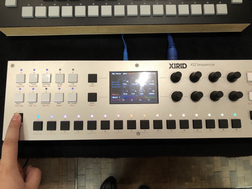 Superbooth 18 展会：XIRID XS2 新时代的 64 轨 MIDI 音序器第一时间上手