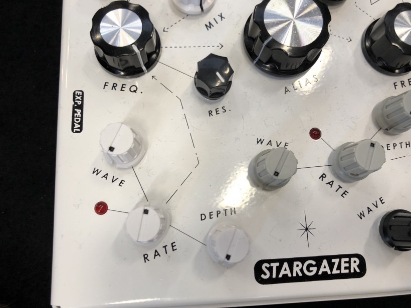 Superbooth 18 展会：Moffenzeef STARGAZER 桌面级波表合成器第一时间上手