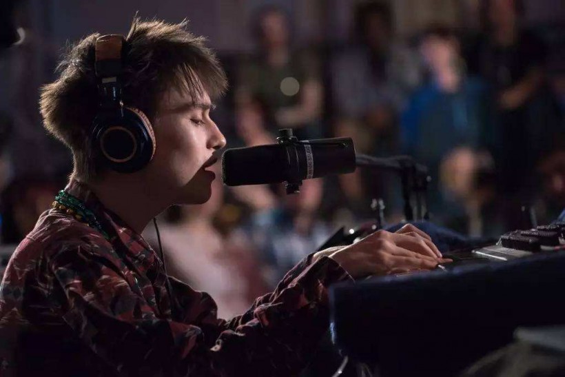 Jacob Collier 首席音频工程师在巡演中使用 Focusrite Red 及 RedNet 系列